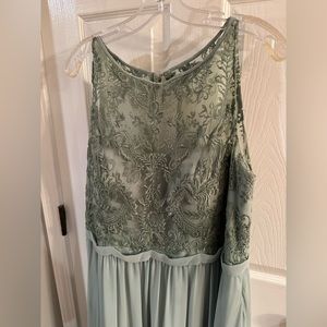 Kennedy blue Like new Maria dress in sage - size 20 (fits like size 16)